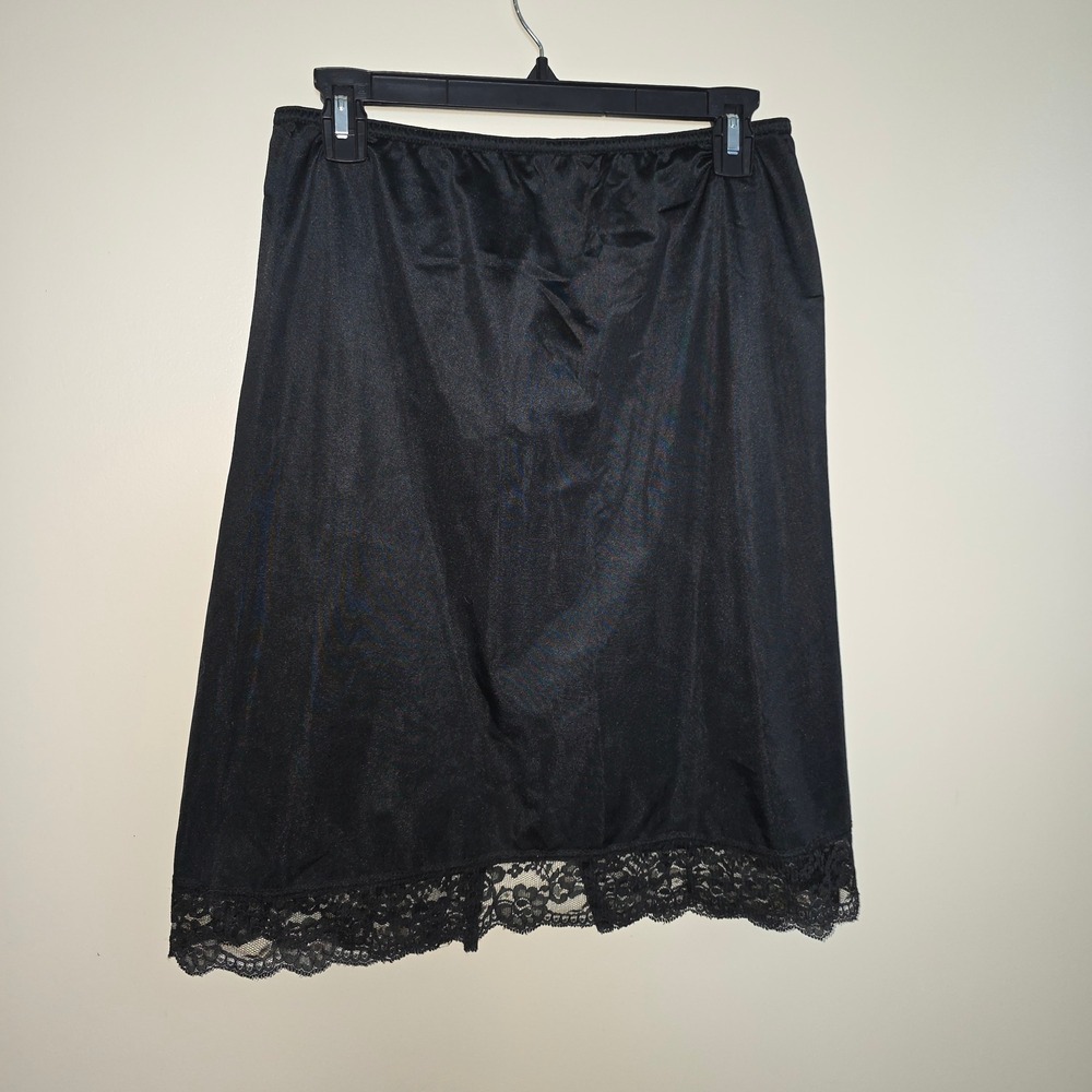 Vintage Black Lace Trim Half Slip Elastic Waist Mid-Length Made in USA RN 15411 - Picture 1 of 7
